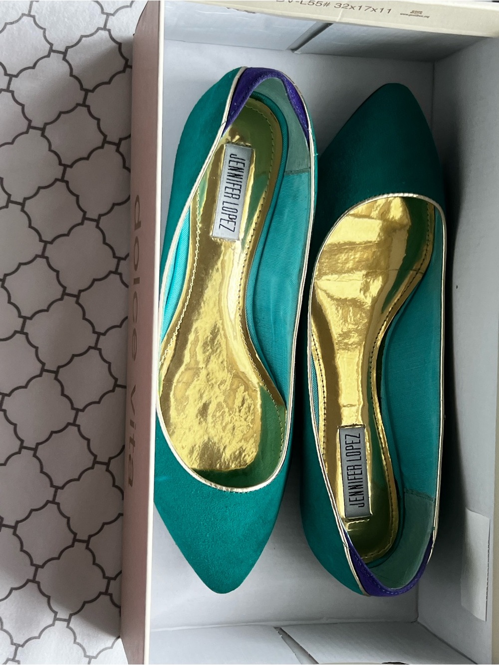 Jennifer Lopez Teal Pointed Toe Flats with Gold Insole and Purple Accent